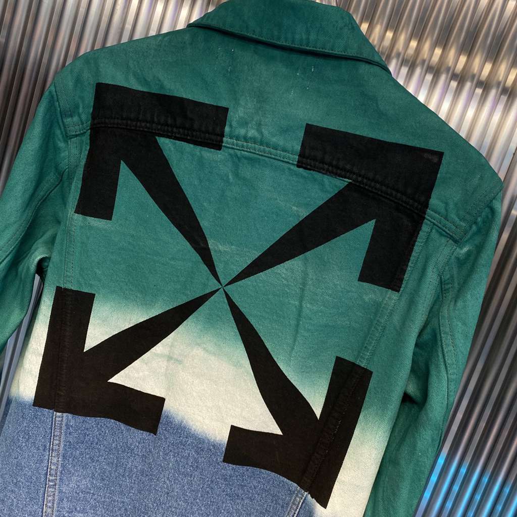 OFF WHITE